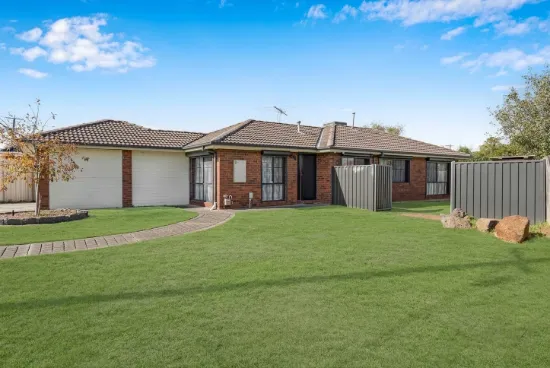 77 Banbury Crescent, Craigieburn, Vic 3064