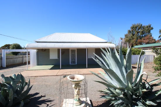77 Boughtman Street, Broken Hill, NSW 2880