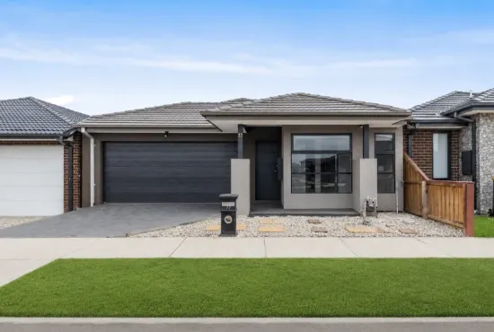 77 Courtenay Promenade, Fraser Rise, Vic 3336