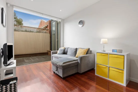 77  Kerferd Road, Albert Park, Vic 3206 - For Rent