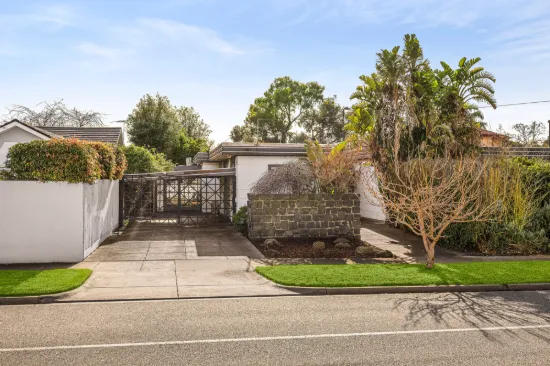 77 Marriage Road, Brighton East, Vic 3187