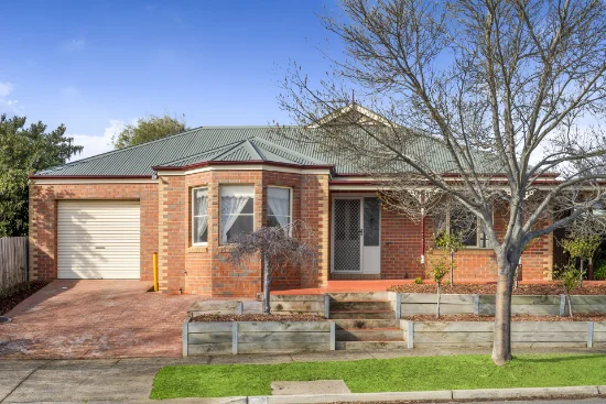 77 Meadowvale Drive, Grovedale, Vic 3216