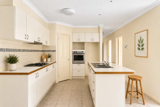 77 Meadowvale Drive, Grovedale, Vic 3216-Image