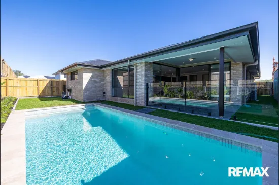 77 Mountain Ash Way, Redland Bay, Qld 4165