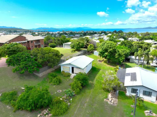 77 Poole Street, Bowen, Qld 4805