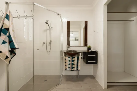 77 T E Peters Drive, Broadbeach Waters, Qld 4218-Image