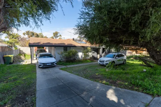 77 Unnaro St, Hillman, WA 6168