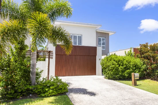 7812 Pavilions Close, Hope Island, Qld 4212