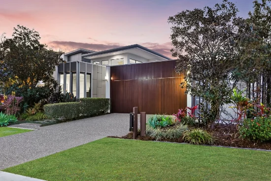 7831 Pavilions Close, Hope Island, Qld 4212