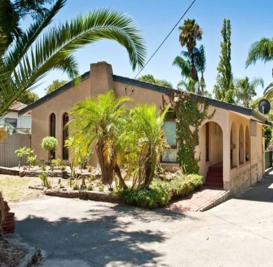 79 Central Ave., Redcliffe, WA 6104