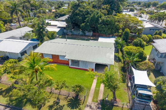 79 Clarke Street, Manunda, Qld 4870