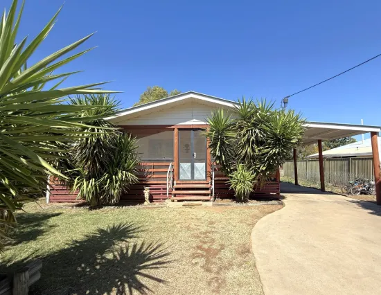 79 Wompoo Road, Longreach, Qld 4730