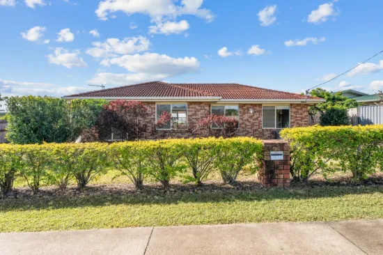 790 Boat Harbour Drive, Urangan, Qld 4655