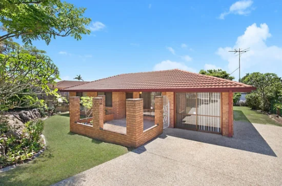 796 Cavendish Rd, Holland Park, Qld 4121