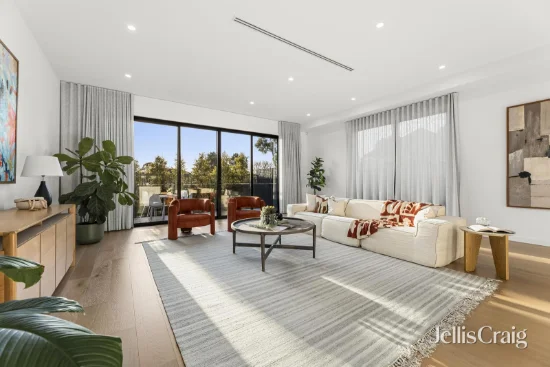 7a Doon Avenue, Glen Waverley, Vic 3150 - For Sale