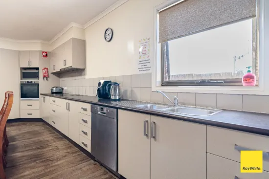 8-10 Edwards Road, Kennington VIC 3550-Image