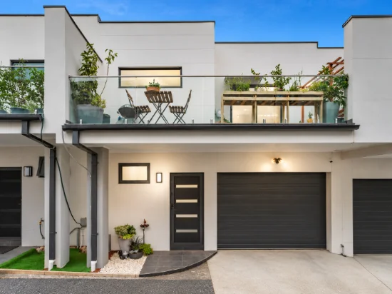 8/10 Elm Street, Bayswater VIC 3153-Image
