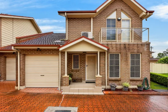 8/5-7 Saywell Road, Macquarie Fields, NSW 2564 - For Sale