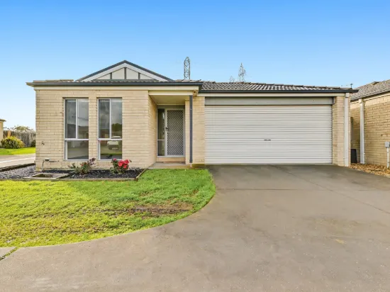 8/7 Melissa Way, Pakenham, Vic 3810