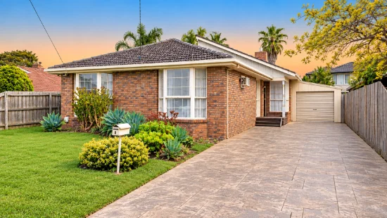 8 Adele Court, Hoppers Crossing, Vic 3029 - For Sale