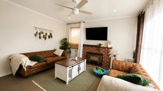 8 Agonis Street, Doveton, Vic 3177