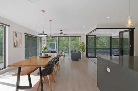 8 Albatross Street, Upper Kedron, Qld 4055