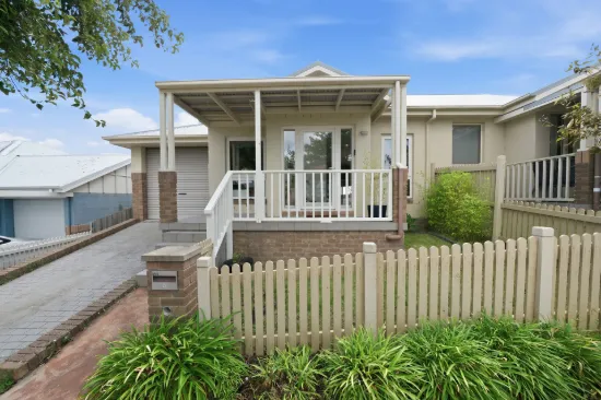 8 Alfreds Garden, Kingston, Tas 7050