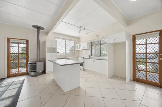 8 Amaroo Street, Cooma, NSW 2630