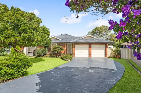 8 Andrews Place, St Helens Park, NSW 2560