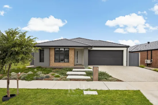 8 Angus Way, New Gisborne, Vic 3438