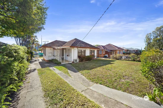 8 Ballantine Street, Chermside, Qld 4032