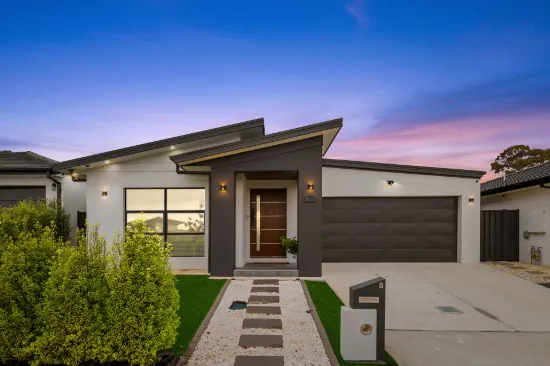 8 Barramundi Street, Throsby, ACT 2914