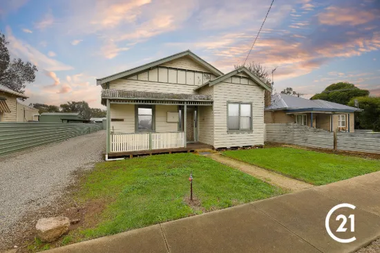 8 Barton Street, Lockington, Vic 3563