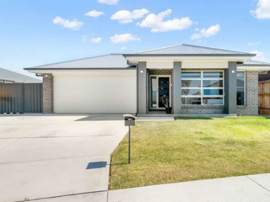 8 Basker Street, Chisholm, NSW 2322