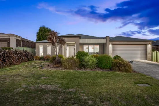 8 Baxter Street, Miners Rest, Vic 3352