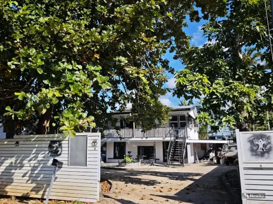 8 Bay Road, Coconuts, Qld 4860