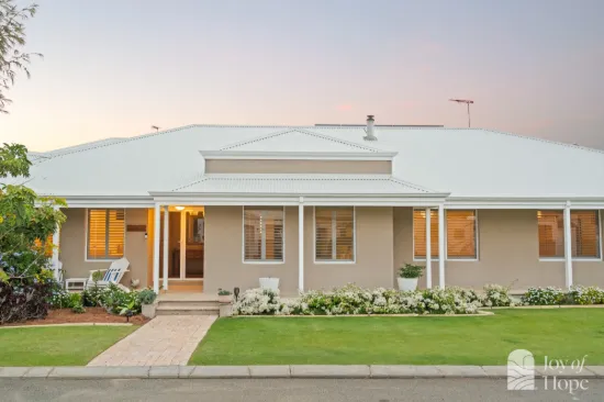 8 Beachside Drive, Burns Beach, WA 6028