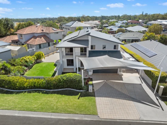 8 Behan Crescent, Wakerley, Qld 4154