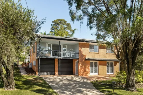 8 Belford Street, Kenmore, Qld 4069