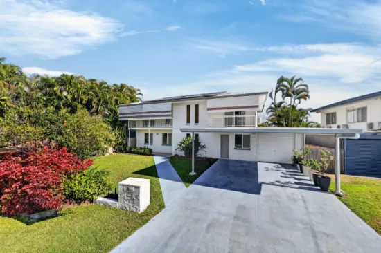8 Bloom Court, Cranbrook, Qld 4814