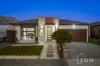 8 Bluebank Avenue, Clyde North, Vic 3978