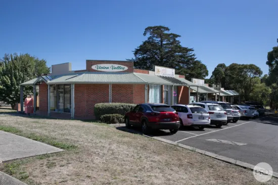 8 Boak Avenue, Mount Helen, Vic 3350-Image