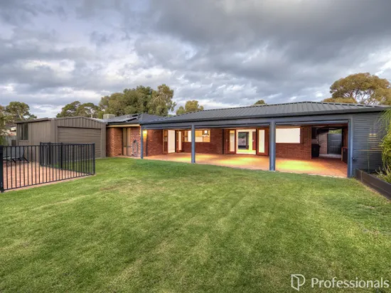 8 Bougainvillea Avenue, Forrestfield, WA 6058