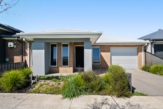 8 Bovine Crescent, Donnybrook, Vic 3064