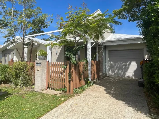 8 Brooklyn Close, North Lakes QLD 4509-Image
