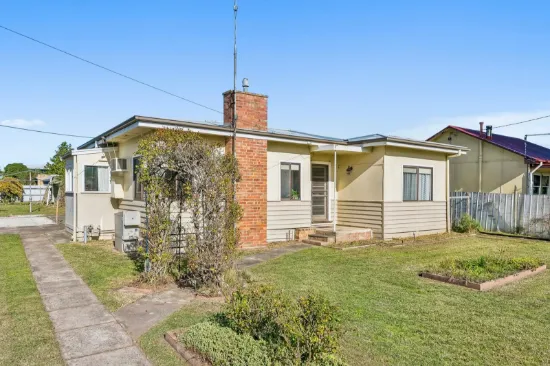 8 Brown Street, Colac VIC 3250-Image