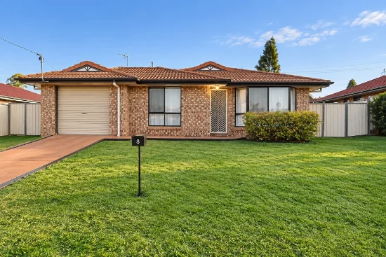 8 Bunya Street, Kearneys Spring, Qld 4350