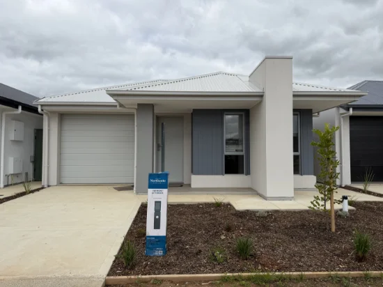 8 Cairns Street, Evanston Gardens, SA 5116