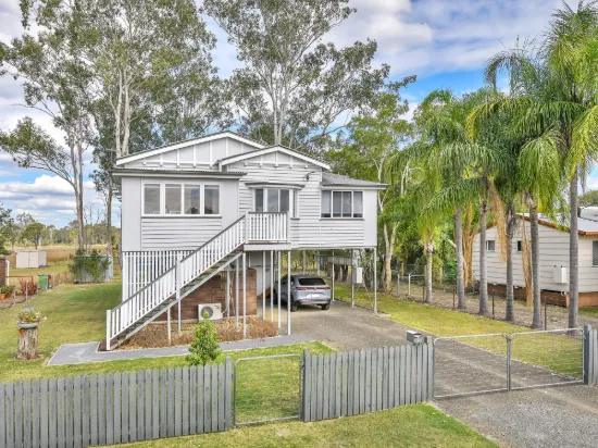 8 Calvin St, Walloon, Qld 4306