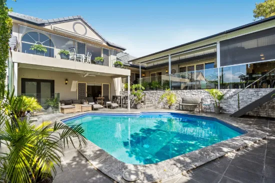 8 Carcoola Street, Benowa, Qld 4217